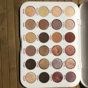 essence cosmetics Makeup - Eyeshadow palette essence cosmetics Makeup - Eyeshadow palette